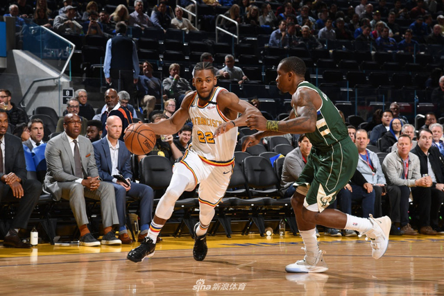 在逆境中重 在逆境中重