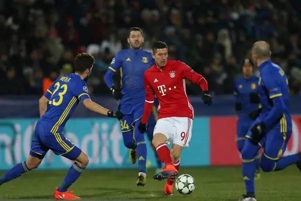 名迅速下滑 名迅速下滑