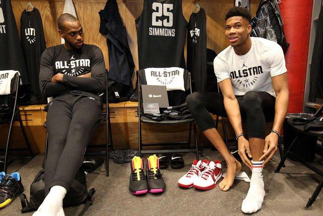 有助于同时 有助于同时